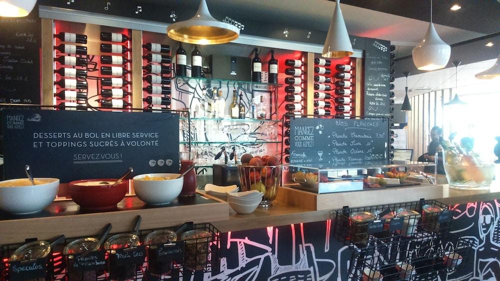 Ibis Bordeaux Centre Bastide Hotell Eksteriør bilde