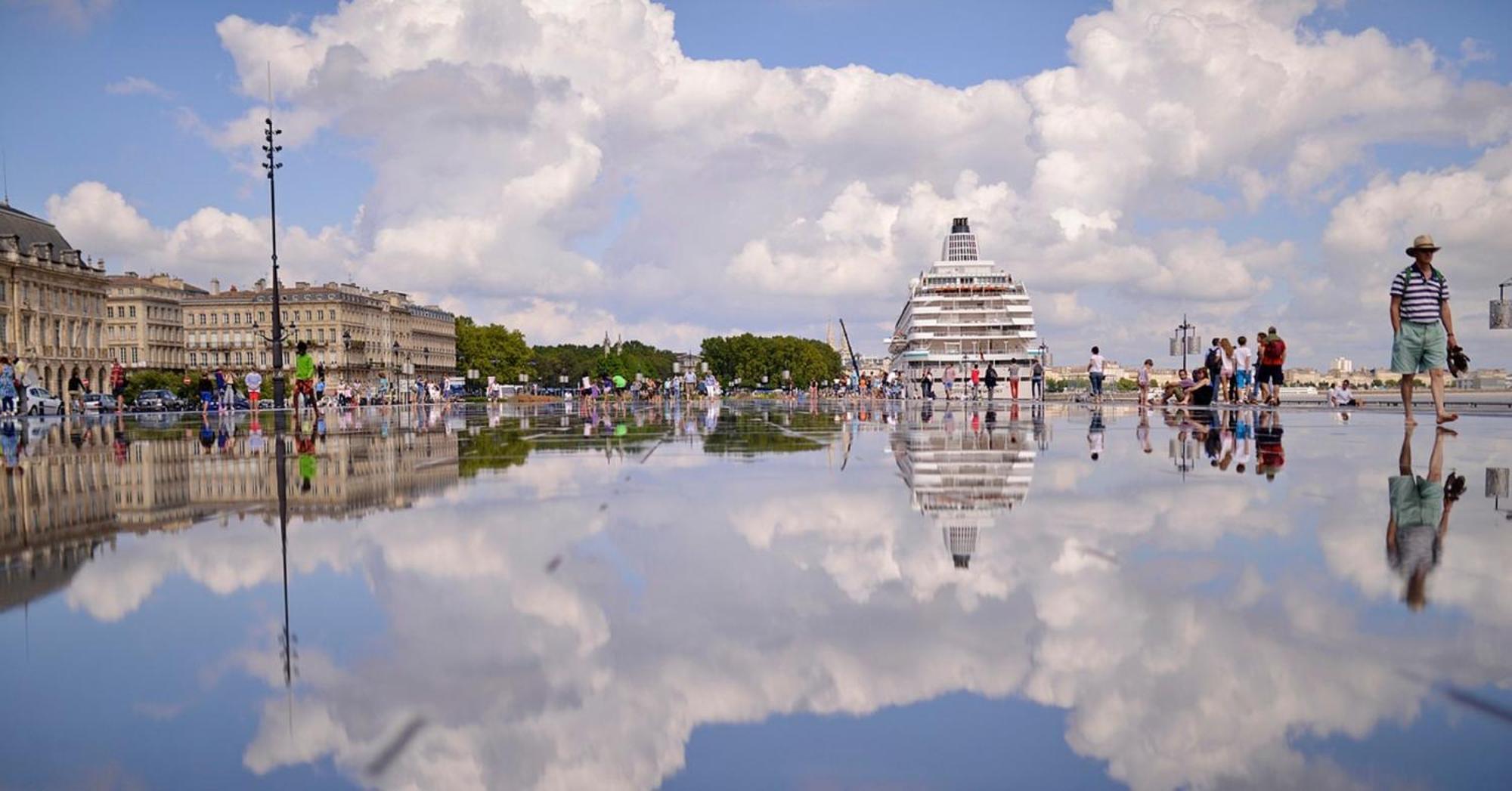 Ibis Bordeaux Centre Bastide Hotell Eksteriør bilde